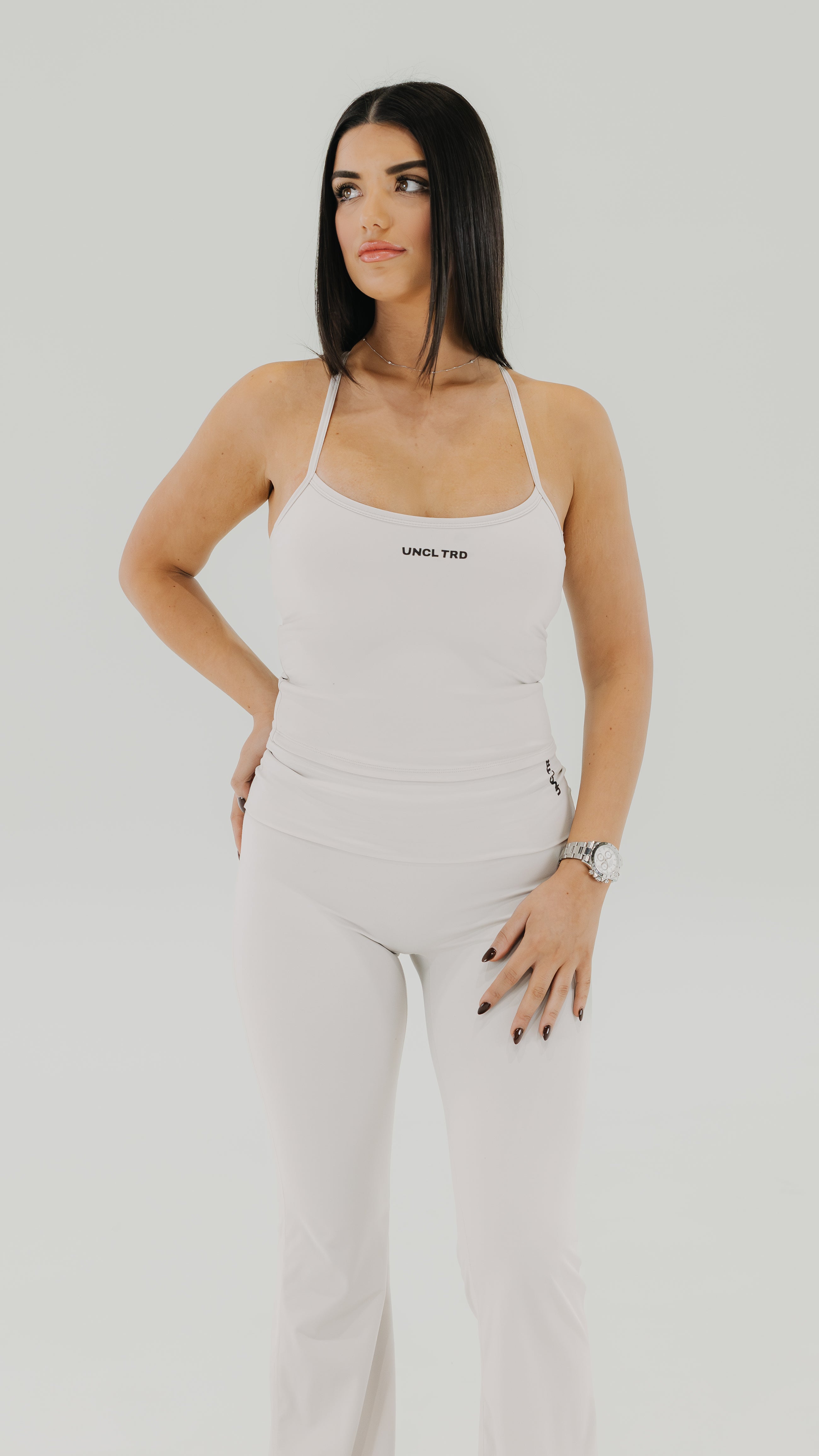 01 / Ivory Set